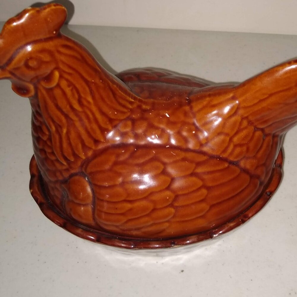 Cookie Jar Brown Hen in a Basket Vintage